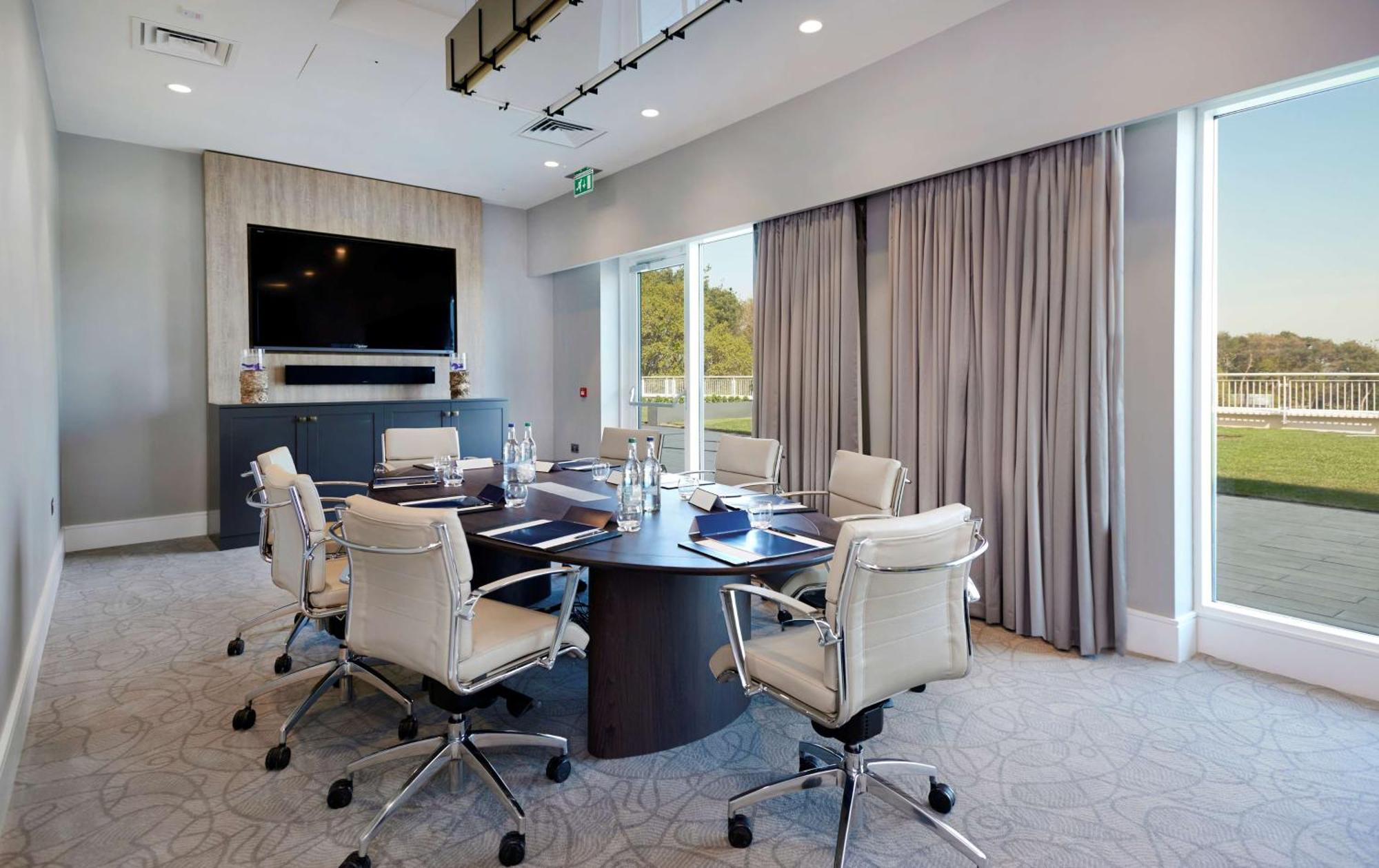 Hilton Southampton - Utilita Bowl Hotel Bagian luar foto